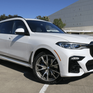 2022 BMW X7 M50i Sports Activity Vehicle